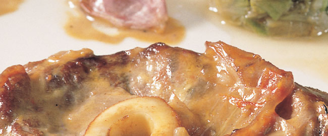 OSSOBUCCO DE TERNERA GALLEGA CON SALTEADO DE REPOLLO Y AJO