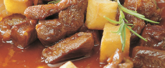 SOPA DE GOULASH DE TERNERA GALLEGA