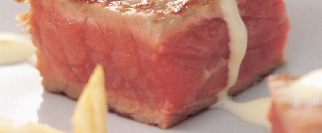 DADOS DE TERNERA GALLEGA AL QUESO DE O CEBREIRO